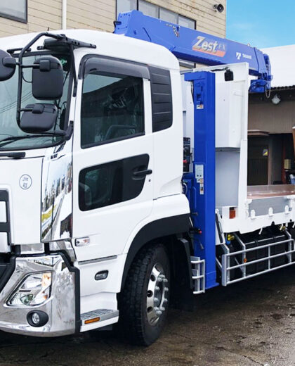 大型セルフクレーン付