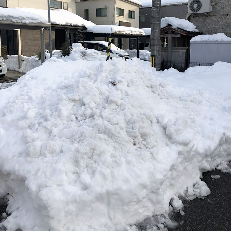 タイヤショベル除雪作業前